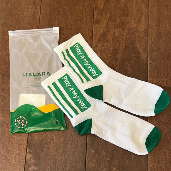 HALARA Accessories - HALARA White and Green Athletic Socks NEW